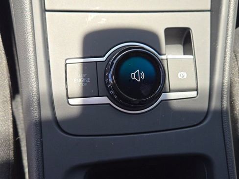 New 2025 Volkswagen Tiguan S image 13