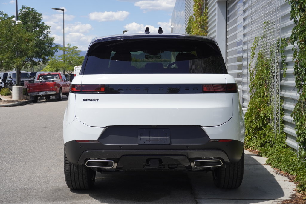 New 2026 Land Rover Range Rover Sport SE AWD/4WD image 6