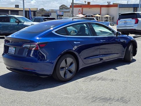 Used 2018 Tesla Model 3 Long Range RWD image 4