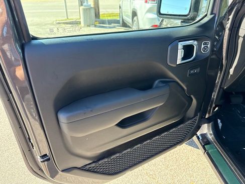 New 2026 Jeep Wrangler Unlimited Sport AWD/4WD image 17