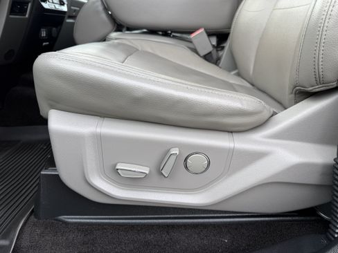 Used 2016 Ford F150 Lariat AWD/4WD image 11