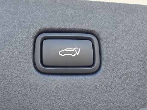 Used 2024 Hyundai Tucson Limited image 19