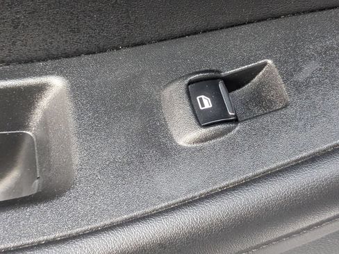 Used 2023 Ford Edge SEL AWD/4WD image 28