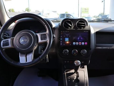Used 2014 Jeep Patriot Latitude w/ Sun/Sound Group AWD/4WD image 23