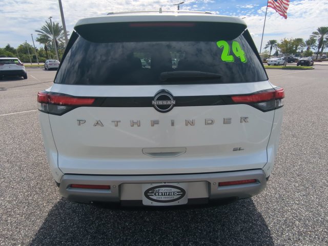 Used 2024 Nissan Pathfinder SL w/ SL Premium Package FWD image 5