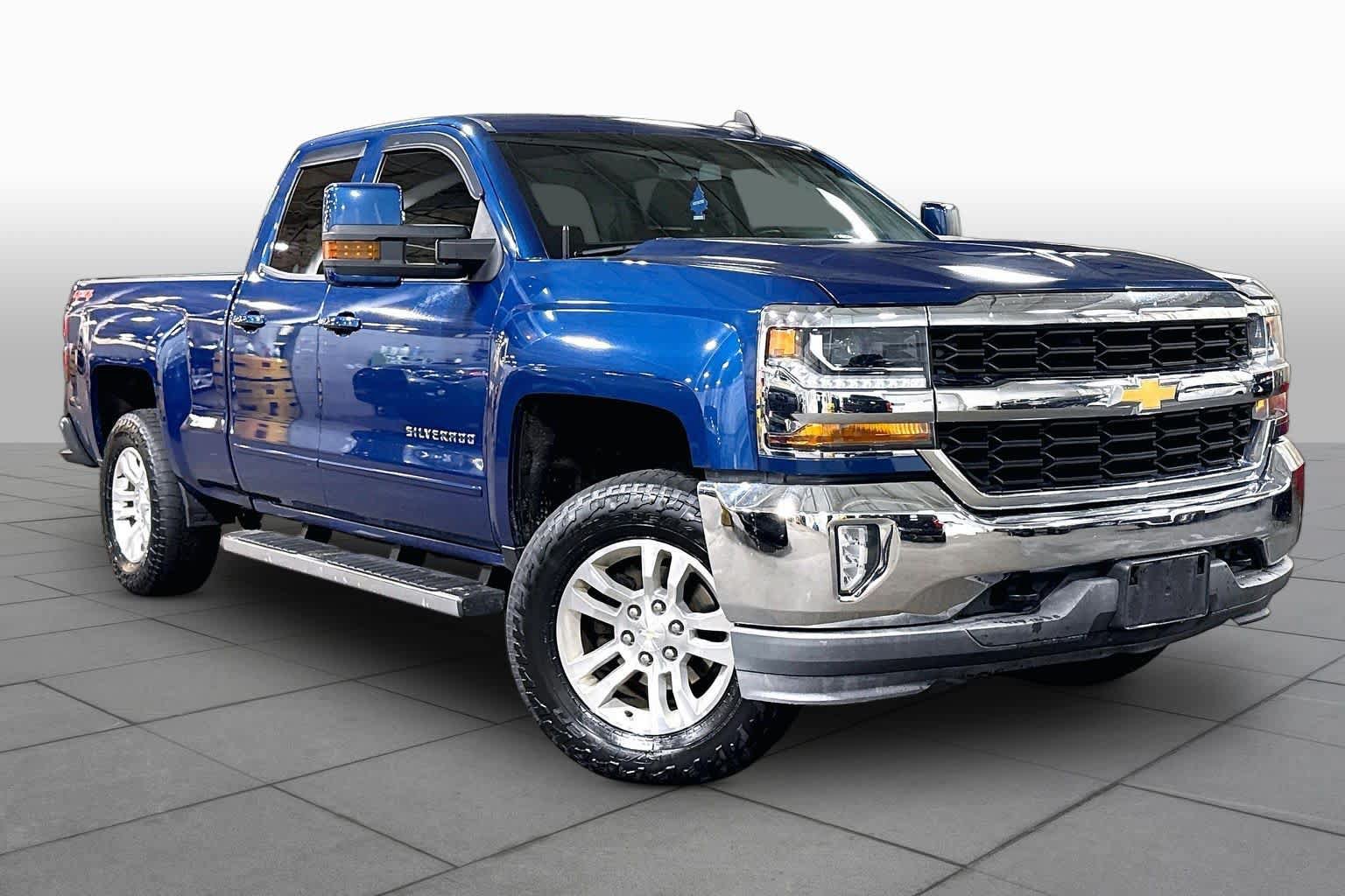 Used 2019 Chevrolet Silverado 1500 LT w/ All Star Edition AWD/4WD image 3