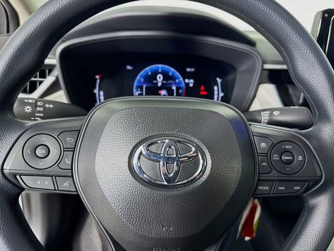Used 2026 Toyota Corolla LE FWD image 16