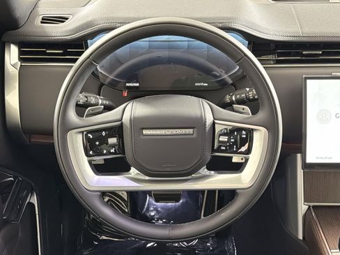 New 2026 Land Rover Range Rover SE image 10