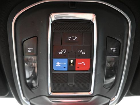 Used 2022 Jeep Grand Cherokee L Laredo AWD/4WD image 11