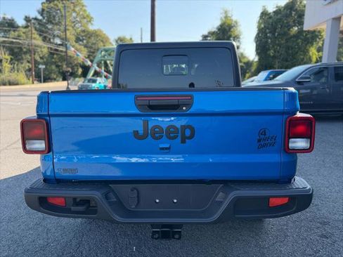 Certified 2021 Jeep Gladiator Sport image 8