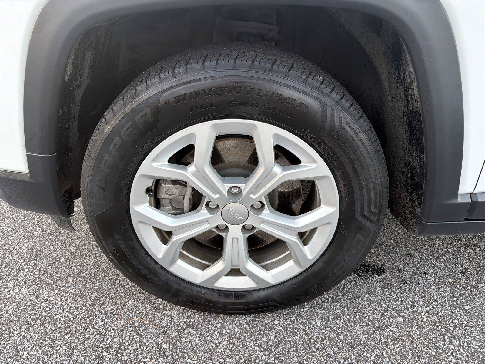 Used 2024 Jeep Compass Latitude AWD/4WD image 10