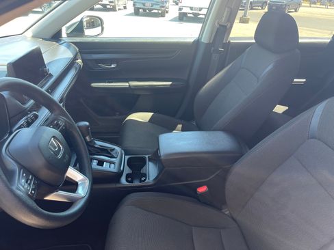 Used 2025 Honda CR-V LX image 10