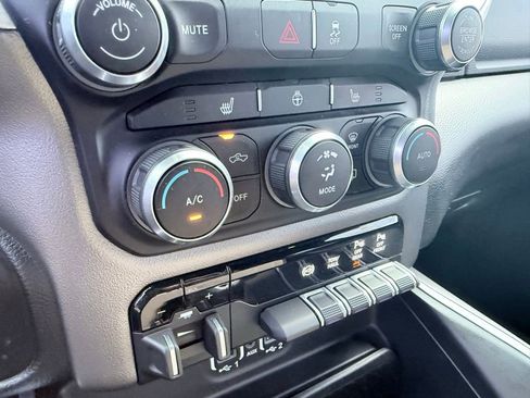 Used 2020 RAM 3500 Big Horn w/ Level 2 Equipment Group image 21