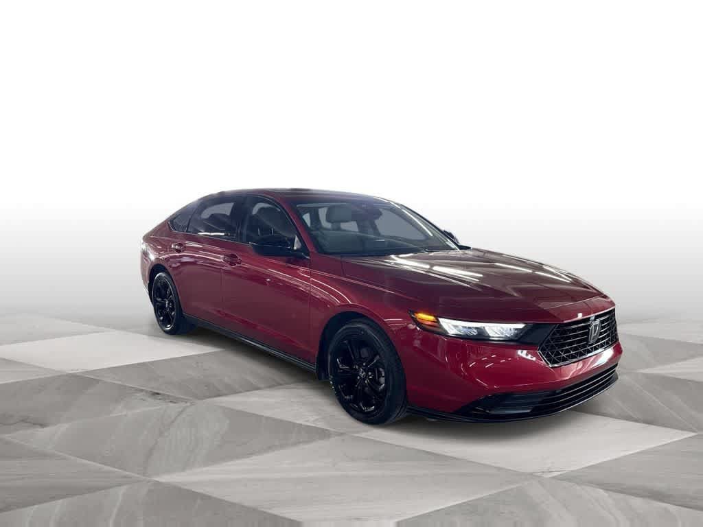 Used 2025 Honda Accord SE image 2