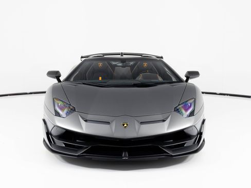 Used 2020 Lamborghini Aventador SVJ image 10