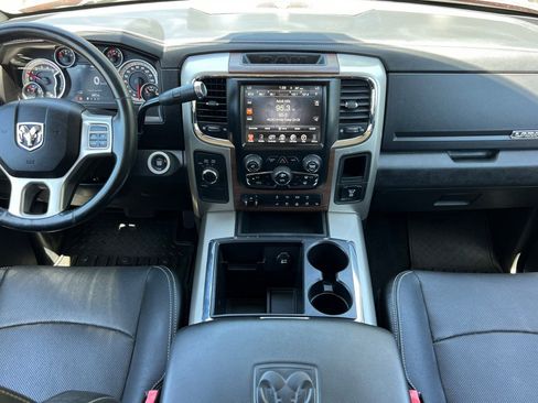 Used 2015 RAM 2500 Laramie AWD/4WD image 13