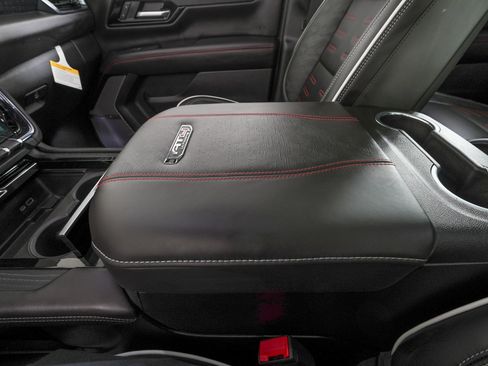 Used 2026 GMC Yukon XL AT4 Ultimate image 32