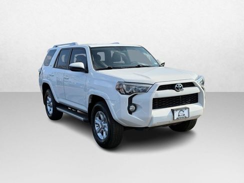 Used 2018 Toyota 4Runner SR5 image 9