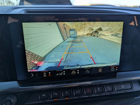 Used 2024 Chevrolet Silverado 1500 LT Trail Boss w/ LT Trail Boss Premium Package image 28