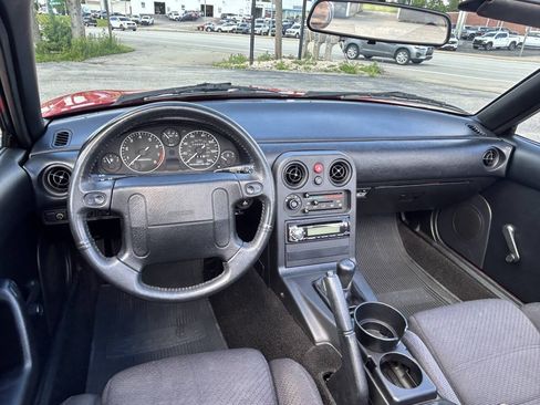 Used 1991 MAZDA MX-5 Miata RWD image 29