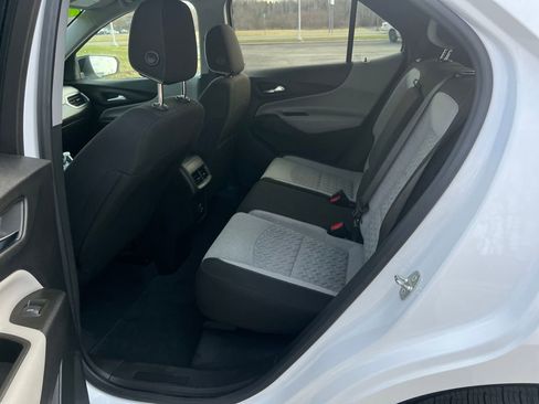 Used 2023 Chevrolet Equinox LS w/ LS Convenience Package image 22