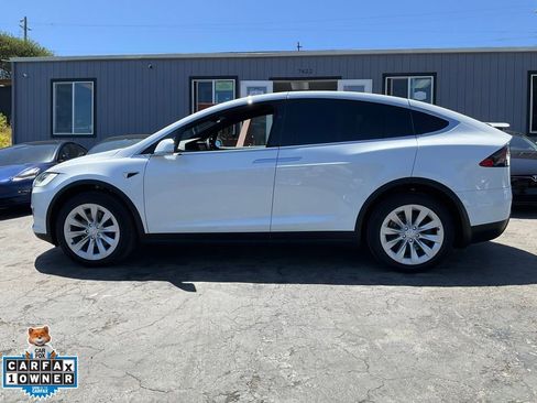 Used 2019 Tesla Model X AWD/4WD image 5