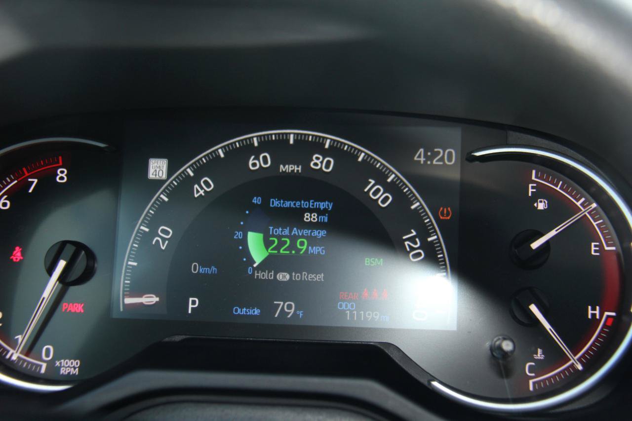 Used 2025 Toyota RAV4 XLE w/ Convenience Package FWD image 13
