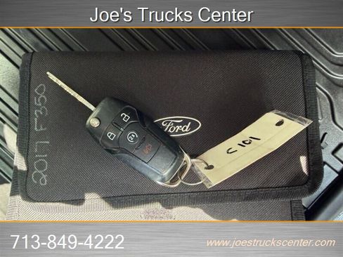 Used 2017 Ford F350 XLT w/ XLT Premium Package AWD/4WD image 62