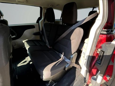Used 2017 Dodge Grand Caravan SE w/ Power Window Group FWD image 21
