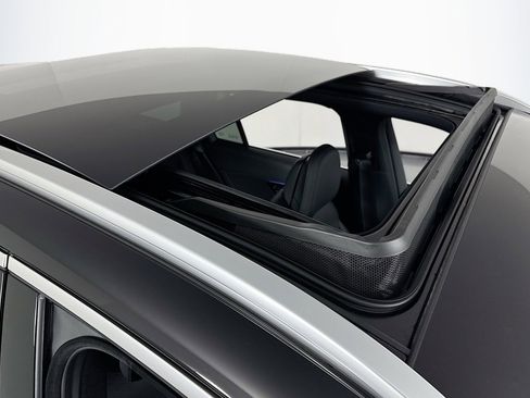 New 2026 Mercedes-Benz GLC 300 image 21