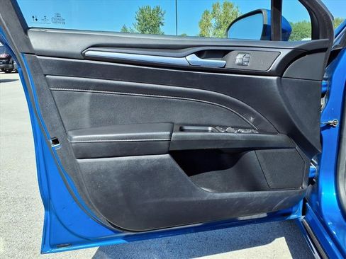 Used 2020 Ford Fusion Titanium image 26