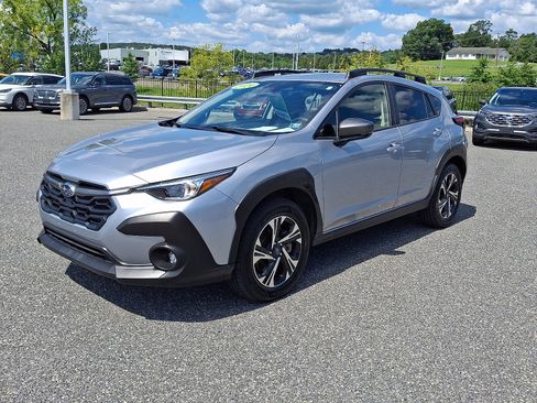 Used 2024 Subaru Crosstrek 2.0i Premium AWD/4WD image 4