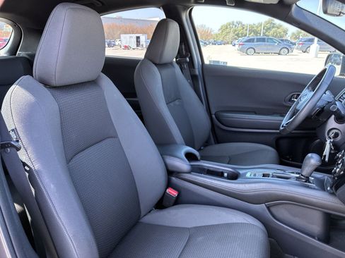 Certified 2022 Honda HR-V Sport image 22
