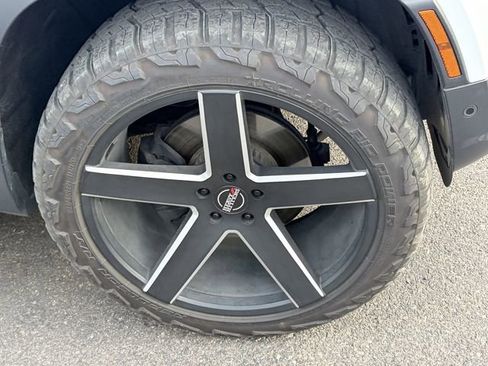 Used 2023 Land Rover Defender 110 S image 4