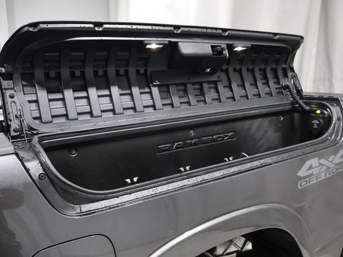 New 2026 RAM 1500 Laramie AWD/4WD image 10