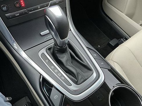 Used 2016 Ford Edge Titanium w/ Equipment Group 302A image 23