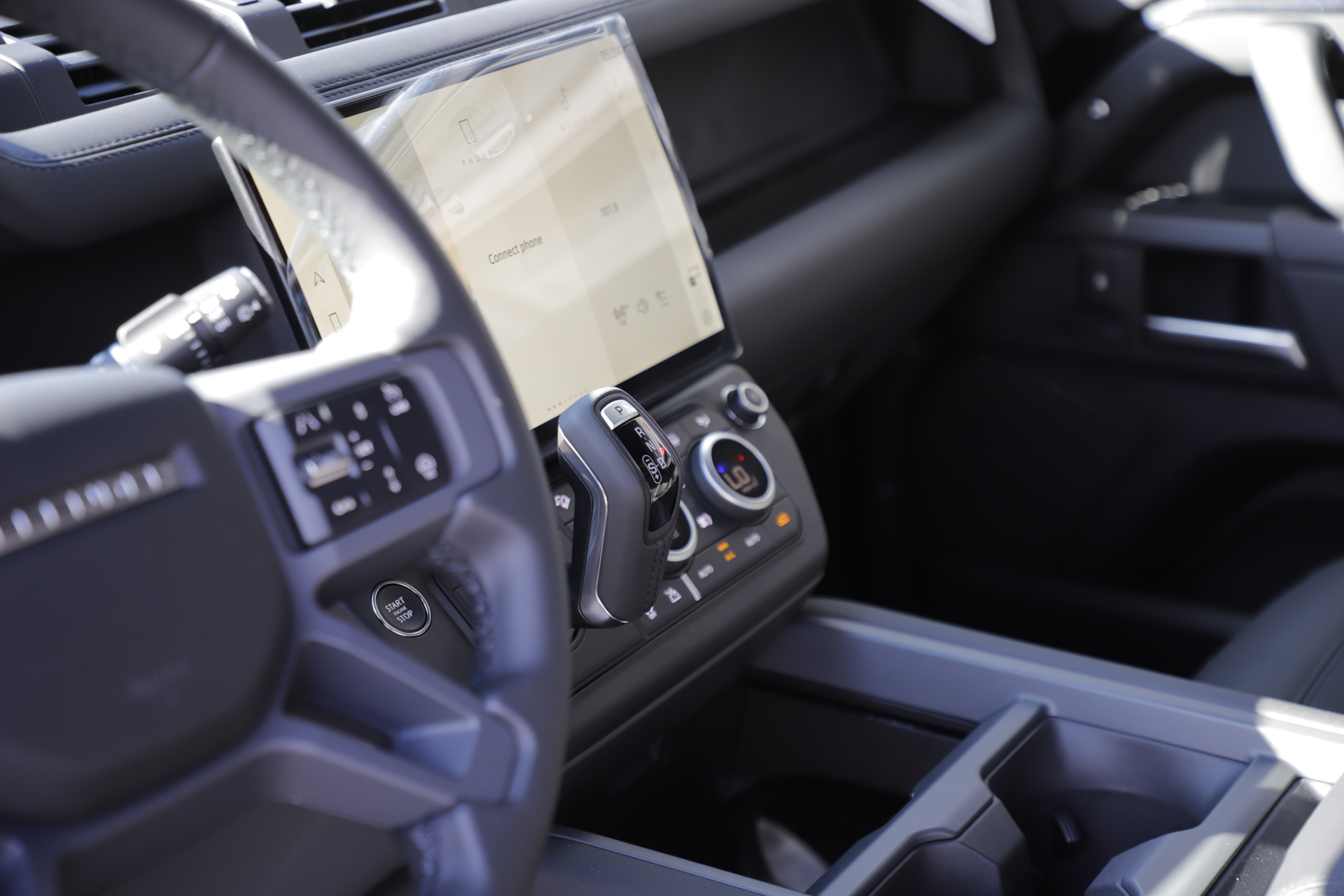 New 2026 Land Rover Defender 110 X-Dynamic SE AWD/4WD image 20