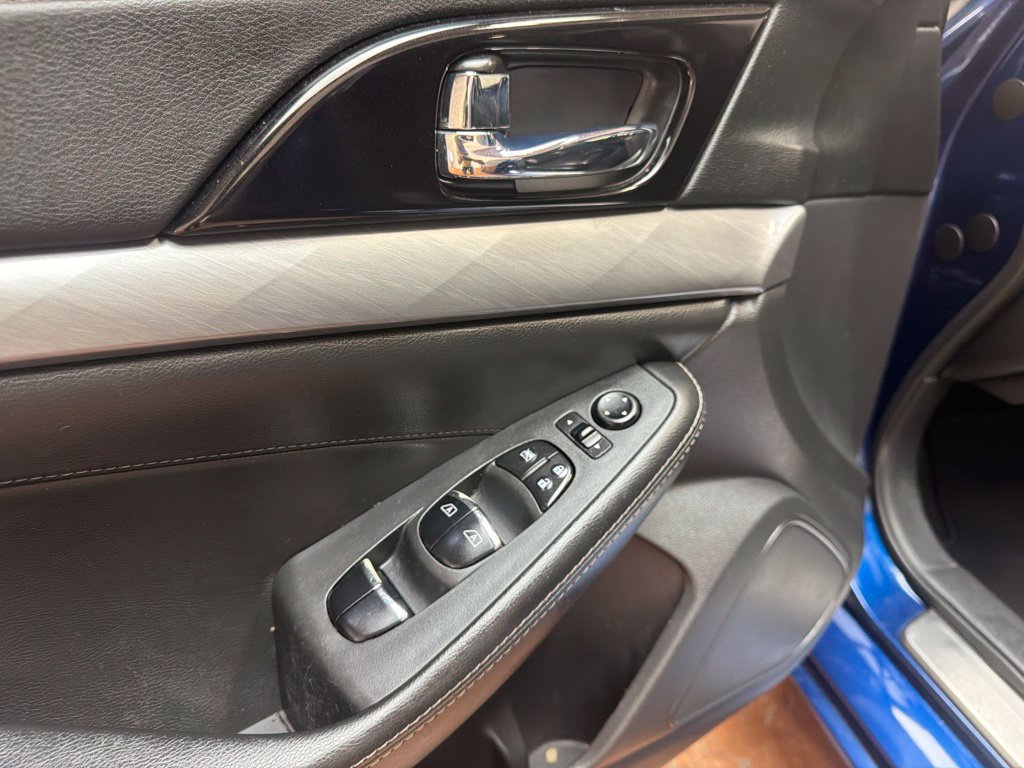 Used 2017 Nissan Maxima 3.5 SV FWD image 23