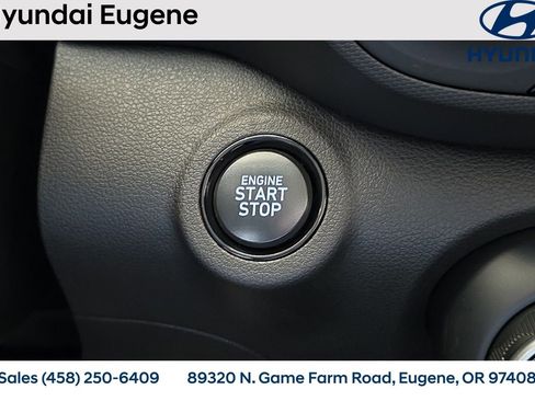 New 2025 Hyundai Venue SEL image 24