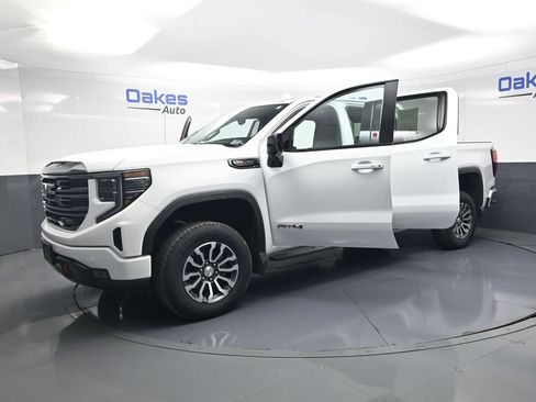 Used 2022 GMC Sierra 1500 AT4 w/ AT4 Premium Package AWD/4WD image 57