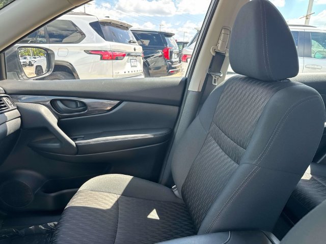 Used 2019 Nissan Rogue S FWD image 21