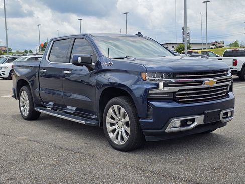 Used 2021 Chevrolet Silverado 1500 High Country w/ Technology Package AWD/4WD image 5