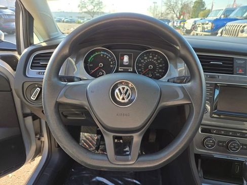 Used 2015 Volkswagen e-Golf Limited Edition image 24