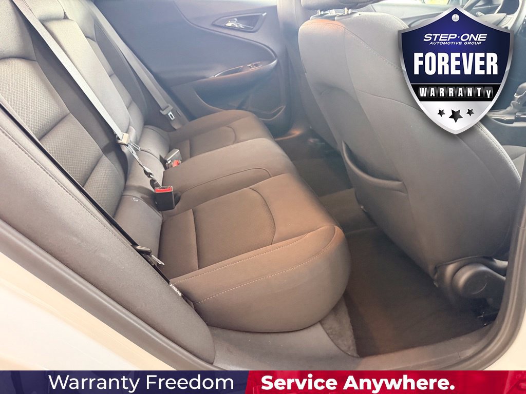 Used 2025 Chevrolet Malibu LT FWD image 34