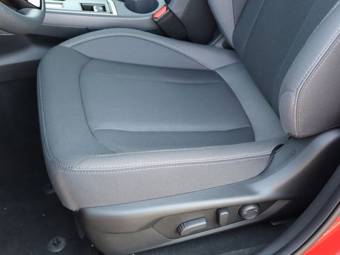 New 2025 Subaru Crosstrek 2.0i Premium image 10