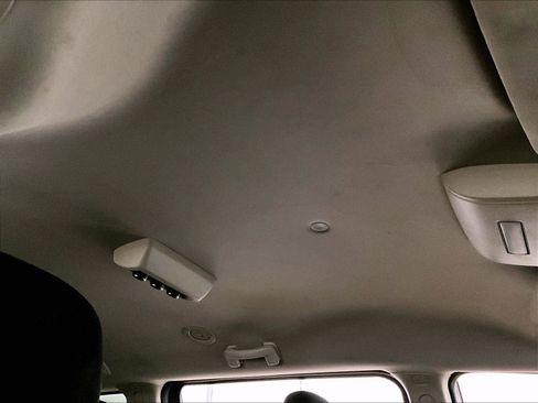 Used 2019 Dodge Grand Caravan SE image 21