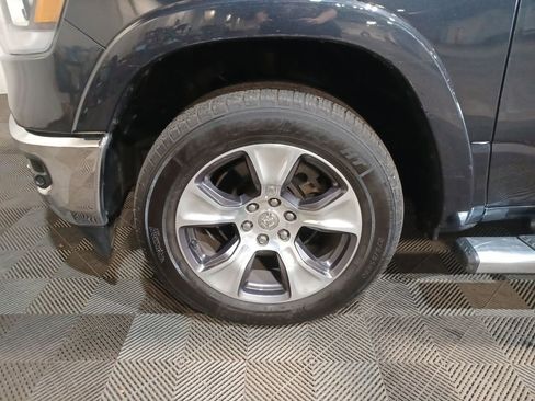 Used 2019 RAM 1500 Laramie image 18