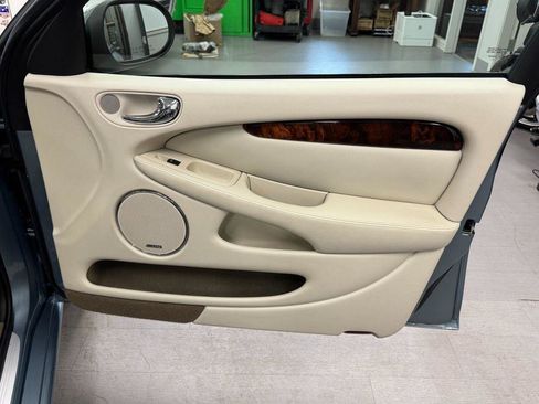 Used 2006 Jaguar X-TYPE 3.0 image 17