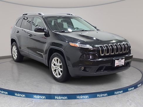 Used 2015 Jeep Cherokee Latitude image 4