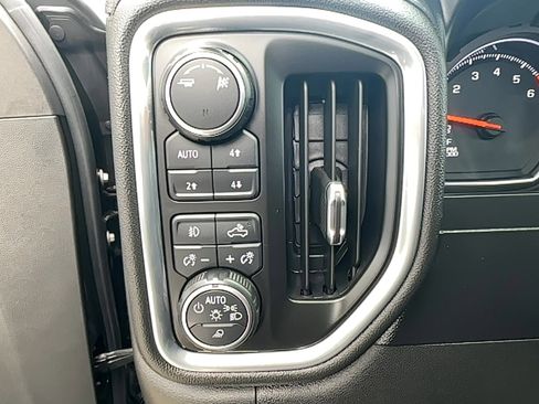 Used 2019 Chevrolet Silverado 1500 RST image 13